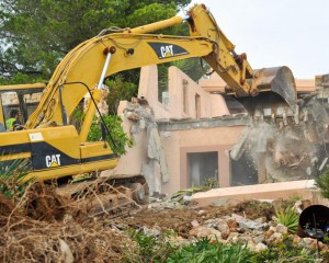 Plazo para ejecutar demolición de obra ilegal dictada por Ayuntamiento